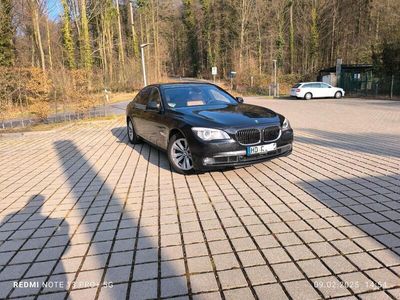 BMW 750