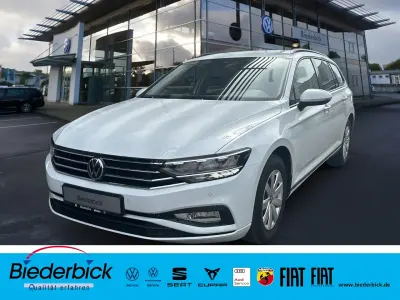 Gebraucht VW Passat Conceptline 150 PS (110 kW) 2022 Gletscher weiß (metallic) Kombi