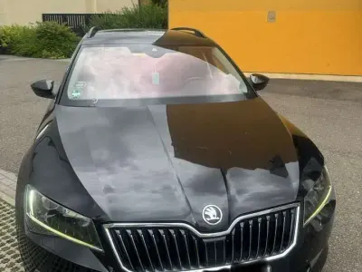 Gebraucht Skoda Superb 150 PS (110 kW) 2016 Kombi
