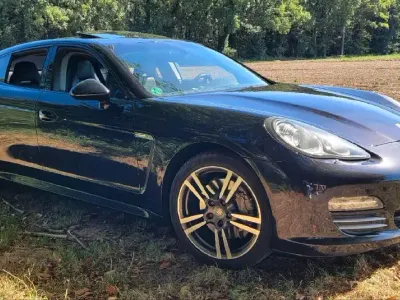 Gebraucht Porsche Panamera 4 299 PS (219 kW) 2012 Schwarz Limousine