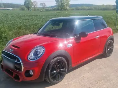 Używany Mini Cooper S 192 KM (141 kW) 2016 Czerwony Hatchback