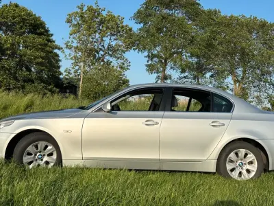 Gebraucht BMW 525 218 PS (160 kW) 2006 Silber Limousine