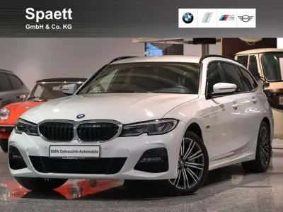 Używany BMW 330e M Sport 292 KM (214 kW) 2022 Biały Kombi