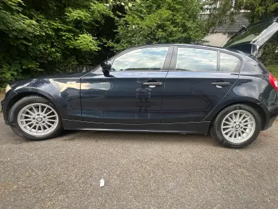 Gebraucht BMW 116 116 PS (85 kW) 2005 Blau Kleinwagen