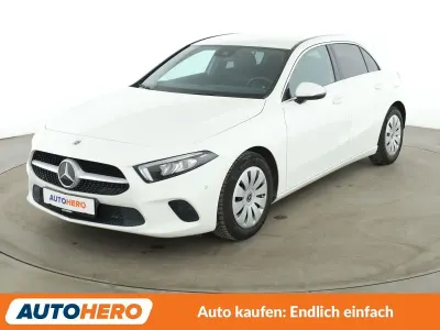 Gebraucht Mercedes A180 Progressive 136 PS (100 kW) 2019 Weiß Limousine