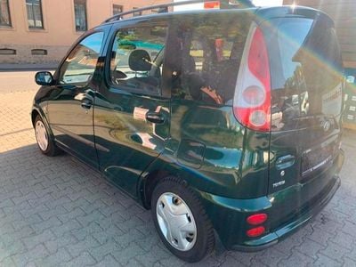 Usata Toyota Yaris 105 CV (77 kW) 2001 Verde Station wagon