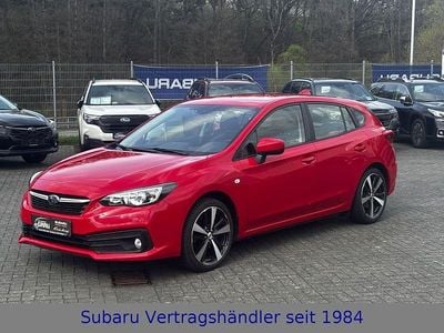 Gebraucht Subaru Impreza Trend 114 PS (83 kW) 2022 Rot Limousine