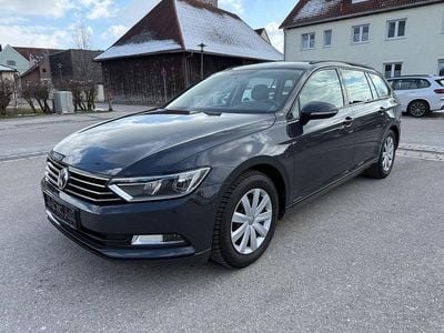 Gebraucht VW Passat Trendline 125 PS (91 kW) 2018 Grau Kombi