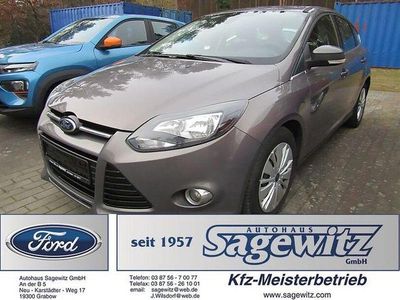 Usata Ford Focus Titanium 101 CV (74 kW) 2013 Marrone Berlina