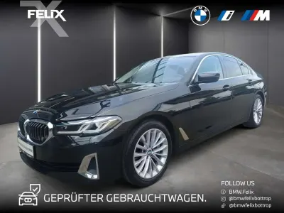 Gebraucht BMW 540 Luxury Line 333 PS (244 kW) 2023 Black sapphire Limousine