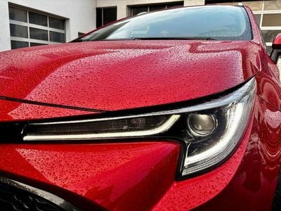Rot Gebraucht 2021 Toyota Corolla Team Kombi | 21.790 € (Guter Preis)
