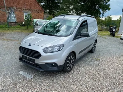 Gebraucht Ford Transit Trend 101 PS (74 kW) 2022 Silber Van / Kleinbus