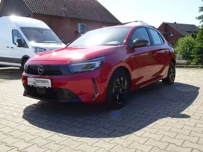 Gebraucht Opel Corsa Basis 101 PS (74 kW) 2024 Rot Kleinwagen