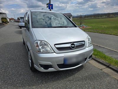 Gebraucht Opel Meriva 105 PS (77 kW) 2009 Silber Van / Kleinbus