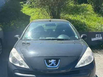 Occasion Peugeot 206 60 PK (44 kW) 2010 Zwart Sedan