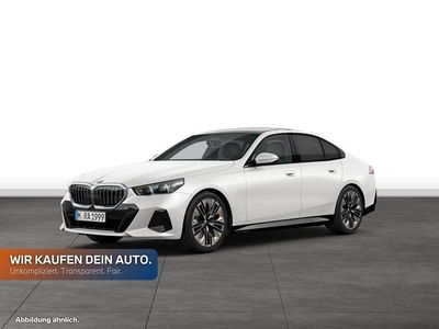Gebraucht BMW 540 Comfort Edition 286 PS (210 kW) 2025 Mineralweiß metallic Limousine