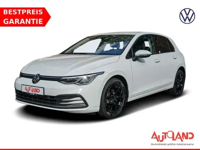 Gebraucht VW Golf VIII Move 150 PS (110 kW) 2023 Pure white Limousine