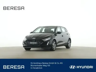 Gebraucht Hyundai i20 Comfort 101 PS (74 kW) 2024 Schwarz Kleinwagen