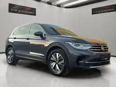 Gebraucht VW Tiguan Elegance 245 PS (180 kW) 2022 Grau SUV