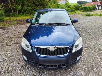 Gebraucht Skoda Fabia Ambiente 85 PS (62 kW) 2009 Blau Kleinwagen