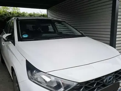 Gebraucht Hyundai i20 Intro Edition 101 PS (74 kW) 2021 Kleinwagen