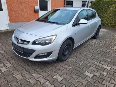 Gebraucht Opel Astra Active 140 PS (102 kW) 2013 Silber Limousine