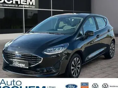 Begagnad Ford Fiesta Titanium 125 HK (91 kW) 2023 Svart Halvkombi