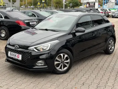 Gebraucht Hyundai i20 Active 101 PS (74 kW) 2020 Schwarz Kleinwagen
