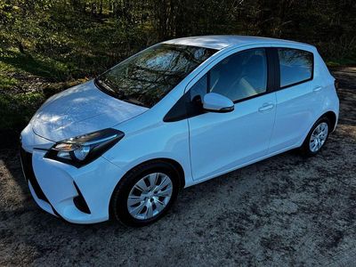 Usata Toyota Yaris Comfort 72 CV (52 kW) 2019 Bianco Utilitaria