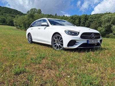 Gebraucht Mercedes E220 AMG line 200 PS (147 kW) 2023 Weiß Kombi