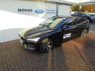 Second-hand Volvo V60 Core 163 CP (119 kW) 2024 Negru Break