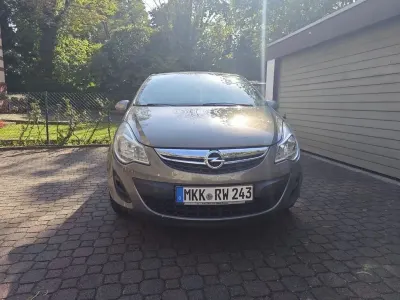 Gebraucht Opel Corsa 87 PS (63 kW) 2013 Andere farben Kleinwagen