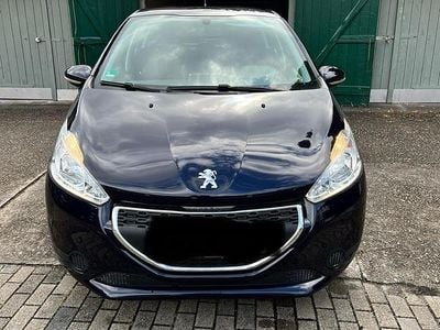 Gebraucht Peugeot 208 Access 68 PS (50 kW) 2014 Kleinwagen