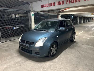 Grau Gebraucht 2006 Suzuki Swift Kleinwagen | 2.150 € (Fairer Preis)