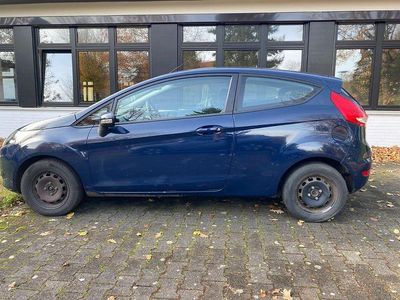 Gebraucht Ford Fiesta Ambiente 60 PS (44 kW) 2008 Blau Kleinwagen