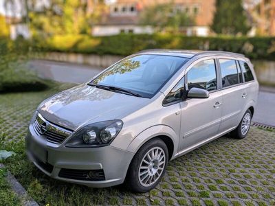 gebraucht Opel Zafira 1.9 CDTI ECOTEC 110 kW / 150 PS - Automatik
