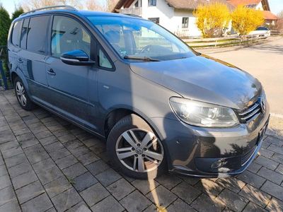 Gebraucht VW Touran 140 PS (102 kW) 2013 Grau Van / Kleinbus
