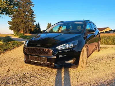 Gebraucht Ford Focus 125 PS (91 kW) 2018 Schwarz Kombi