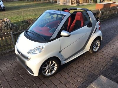 Gebraucht Smart ForTwo Cabrio Passion 71 PS (52 kW) 2012 Weiß Cabrio