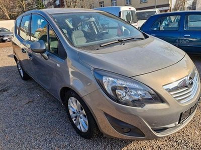 Gebraucht Opel Meriva Innovation 140 PS (102 kW) 2011 Braun Van / Kleinbus