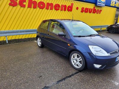 Gebraucht Ford Fiesta Ghia 80 PS (58 kW) 2003 Blau Kleinwagen