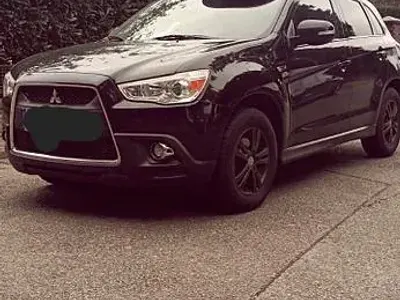 Używany Mitsubishi ASX Edition 150 KM (110 kW) 2011 Czarny SUV