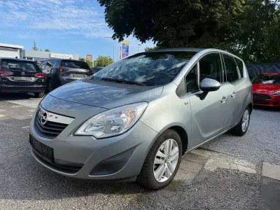 Gebraucht Opel Meriva Edition 120 PS (88 kW) 2010 Silber Van / Kleinbus