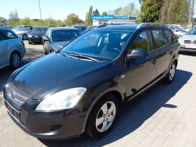 Gebraucht Kia Ceed Sportswagon LX 109 PS (80 kW) 2009 Schwarz Kombi