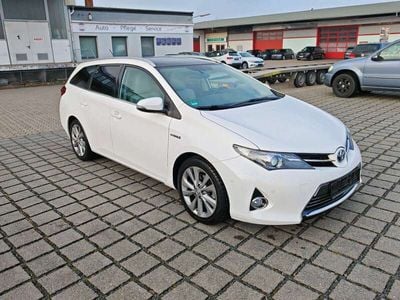 Toyota Auris Hybrid