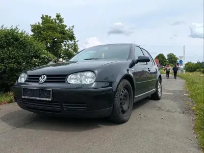 Gebraucht VW Golf IV 125 PS (91 kW) 1999 Schwarz Kleinwagen