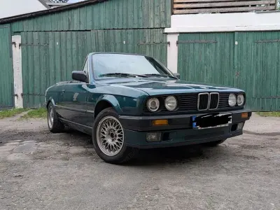 Gebraucht BMW 318 Cabriolet Sport Line 113 PS (83 kW) 1992 Grün Cabrio