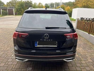 Gebraucht VW Tiguan Elegance 150 PS (110 kW) 2021 Schwarz SUV