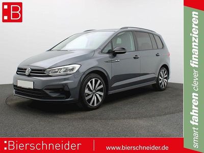 Grau Gebraucht 2024 VW Touran Highline Van / Kleinbus | 34.750 € (Fairer Preis)