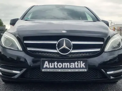 Gebraucht Mercedes B200 136 PS (100 kW) 2014 Schwarz Kleinwagen